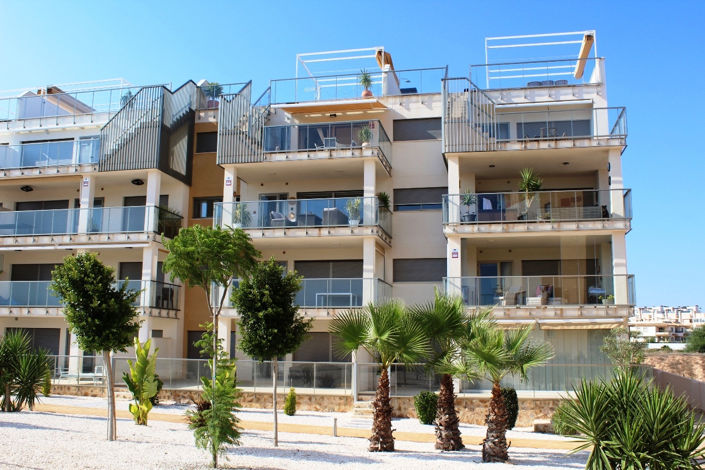 Image No.5-2 Bed House for sale