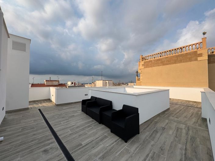 Image No.15-2 Bed Apartment for sale