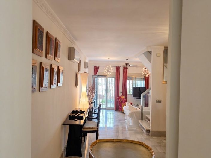 Image No.10-3 Bed Villa for sale