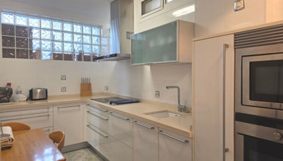 11-20939a0134ad724a8cb2a801094d15a4