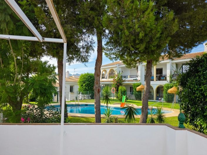 Image No.27-3 Bed Villa for sale