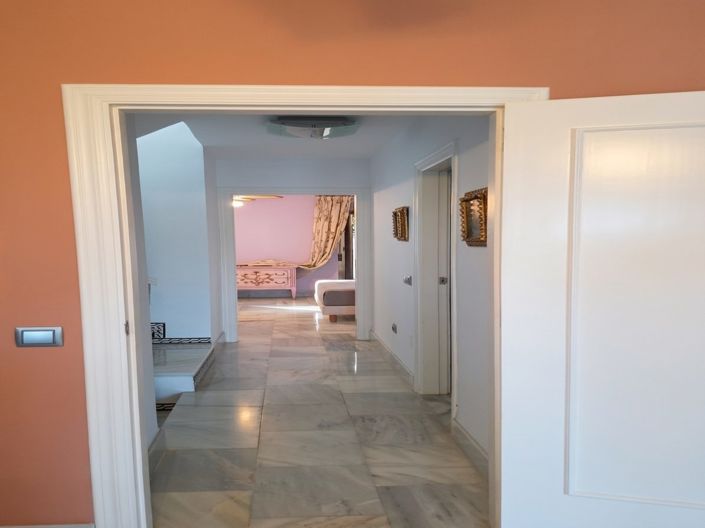 Image No.30-3 Bed Villa for sale