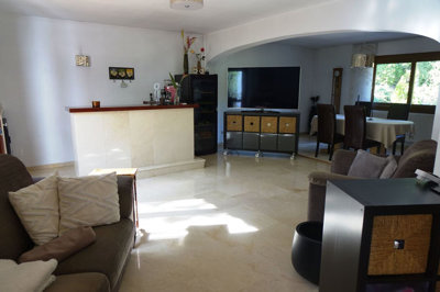 8-e64a9055bba3e77ac8aca3b893cdf826