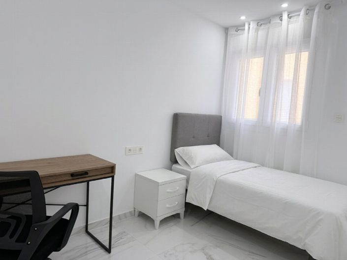 Image No.19-2 Bed Apartment for sale