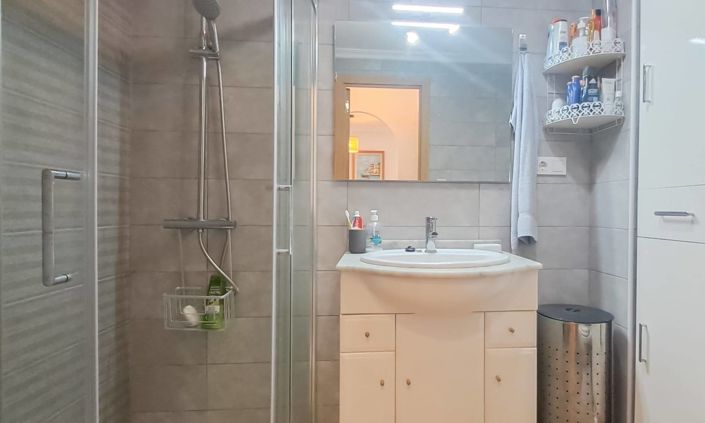 Image No.8-2 Bed Apartment for sale