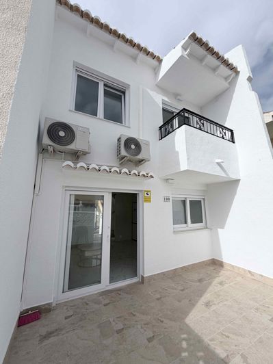 Image No.3-3 Bed Townhouse for sale