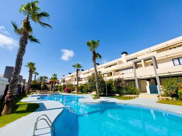 Image No.4-Appartement de 2 chambres à vendre à Torrevieja