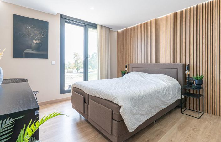 Image No.6-3 Bed Townhouse for sale