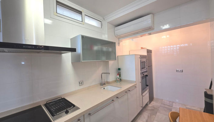 Image No.11-3 Bed House for sale