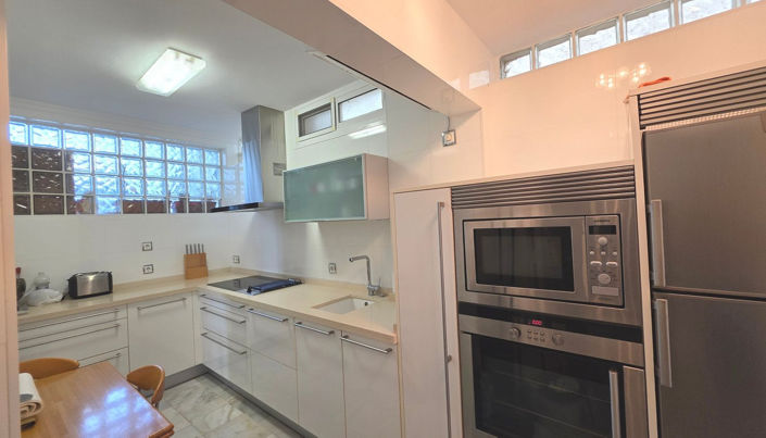 Image No.12-3 Bed House for sale