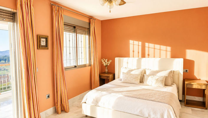 Image No.13-3 Bed House for sale