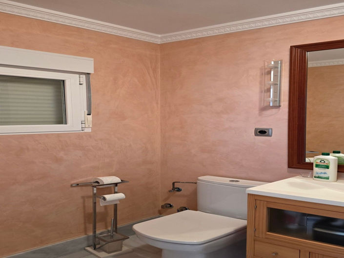 Image No.21-3 Bed House for sale