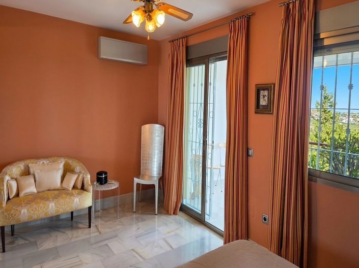 Image No.24-3 Bed Villa for sale