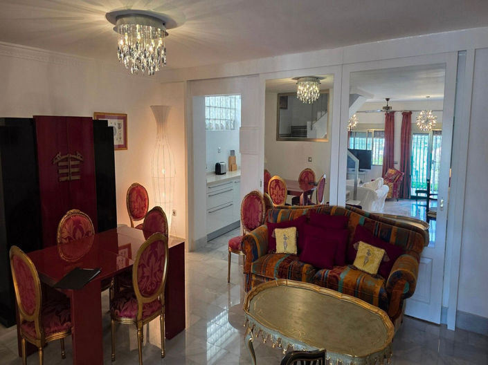 Image No.37-3 Bed House for sale