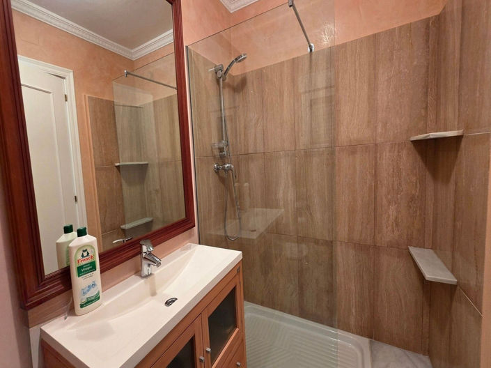 Image No.38-3 Bed House for sale