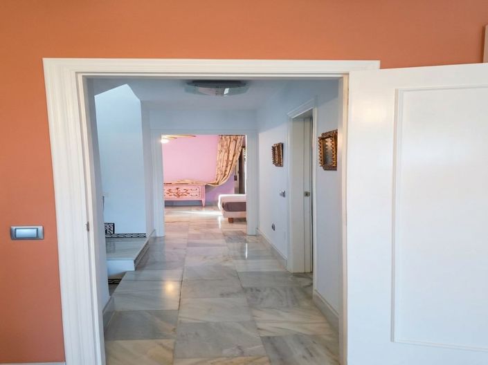Image No.38-3 Bed Villa for sale