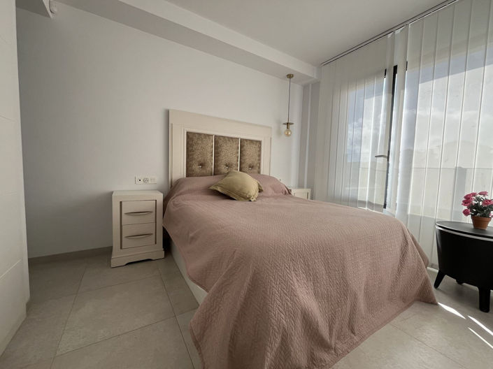 Image No.12-3 Bed Townhouse for sale