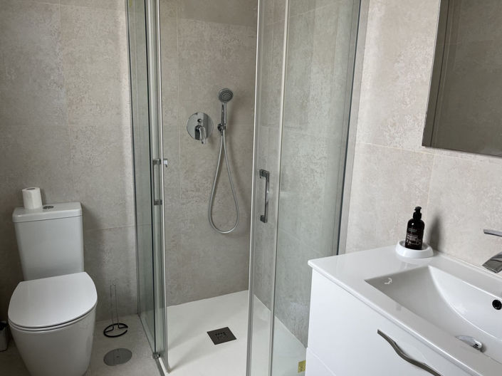 Image No.16-3 Bed House for sale