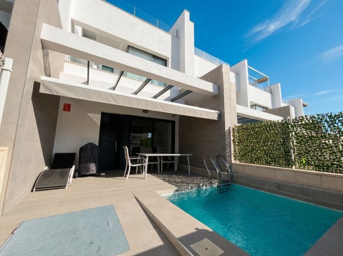 Image No.2-3 Bed House for sale