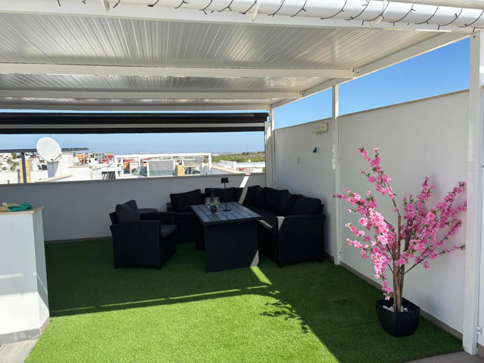 Image No.20-3 Bed House for sale