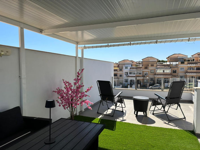 Image No.22-3 Bed Townhouse for sale