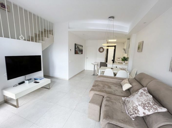 Image No.4-3 Bed House for sale