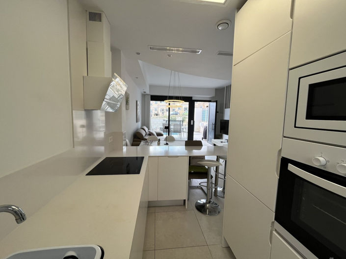 Image No.7-3 Bed House for sale