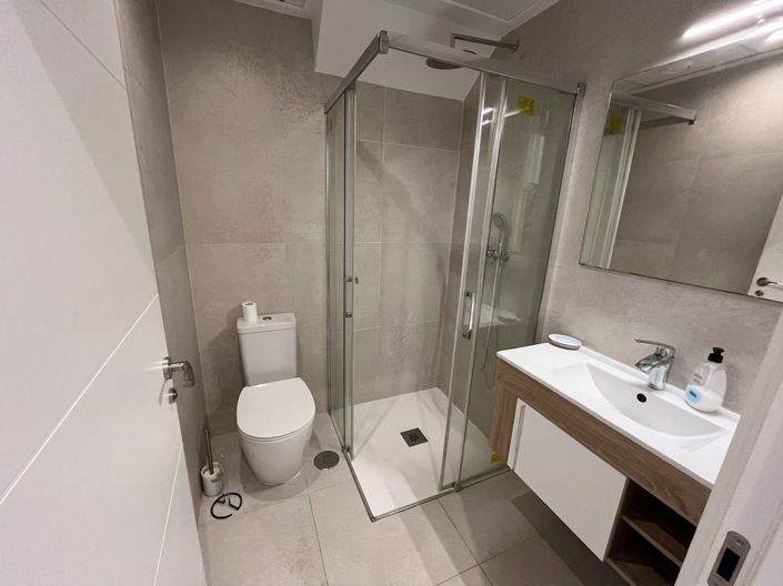 Image No.9-3 Bed House for sale