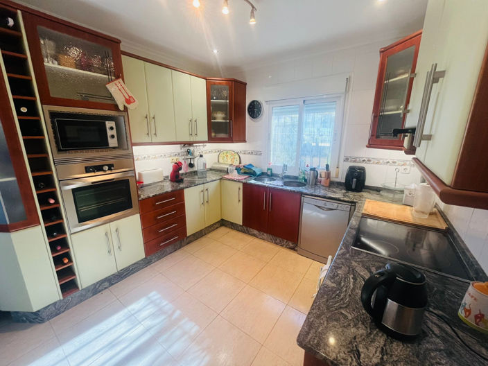 Image No.8-4 Bed Villa for sale