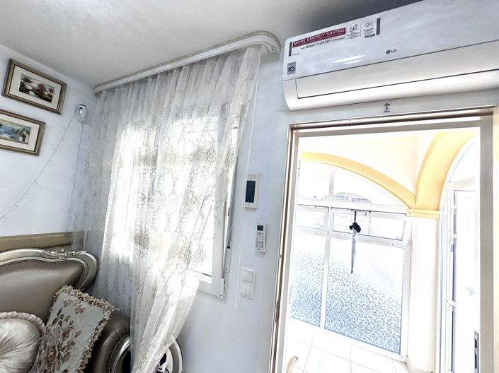 Image No.10-5 Bed Townhouse for sale