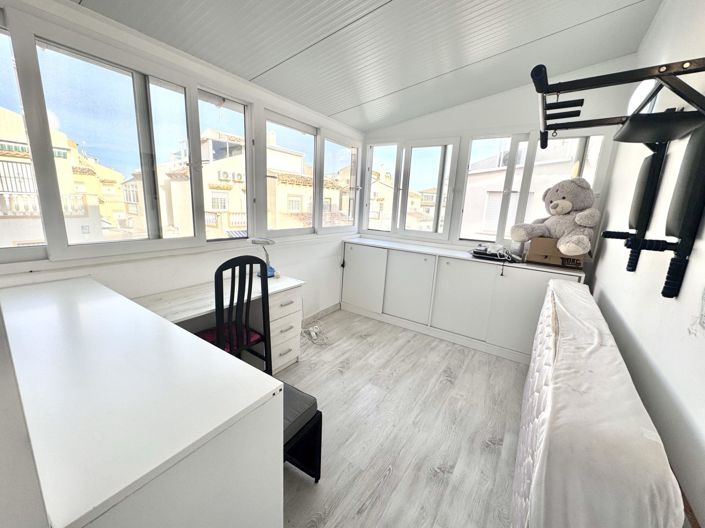 Image No.13-5 Bed Townhouse for sale