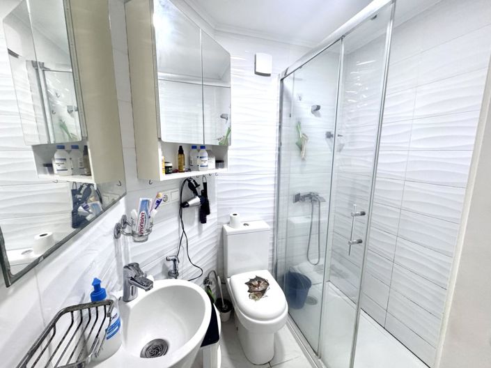 Image No.21-5 Bed Townhouse for sale