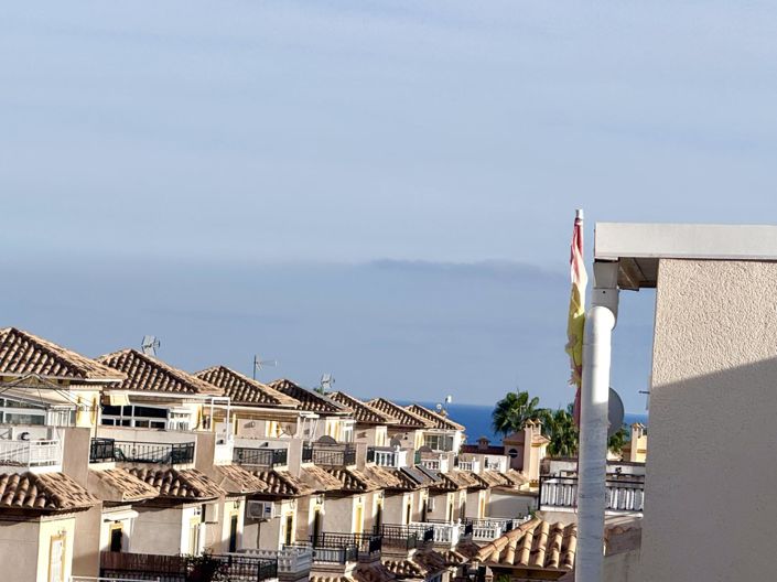 Image No.21-5 Bed Townhouse for sale