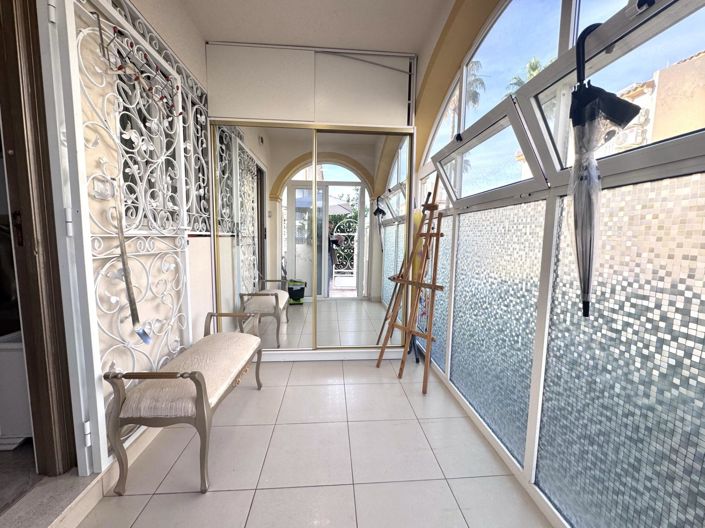 Image No.4-5 Bed Townhouse for sale