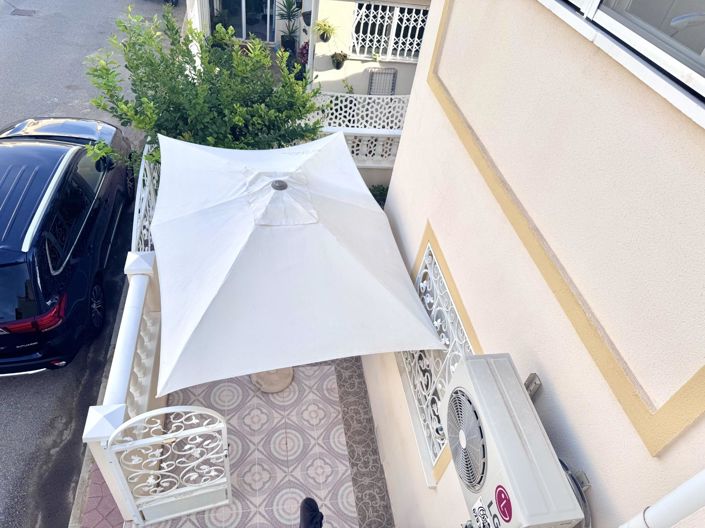 Image No.42-5 Bed Townhouse for sale