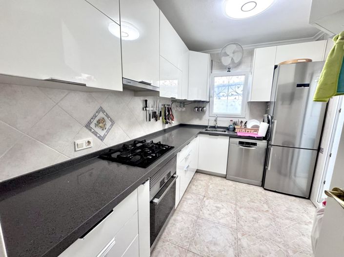 Image No.7-5 Bed Townhouse for sale