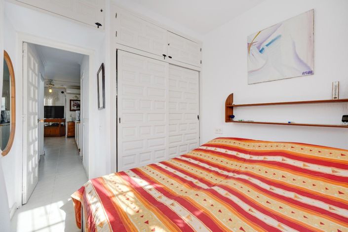 Image No.17-2 Bed Villa for sale