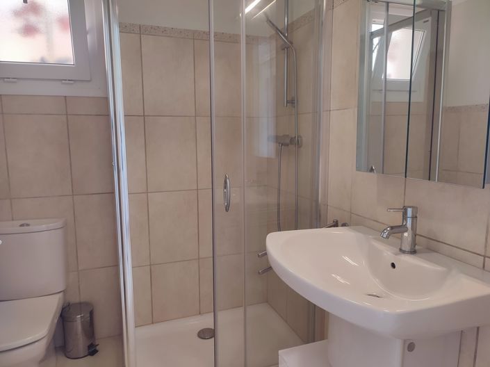 Image No.27-2 Bed Apartment for sale
