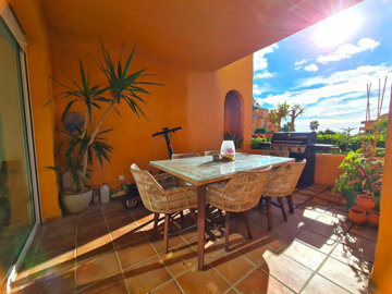 10-bb915d1cb19341576dcdc994b81ab9c5