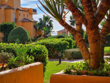 9-467d0cee5b725f3ef65f102a0c2e69c0