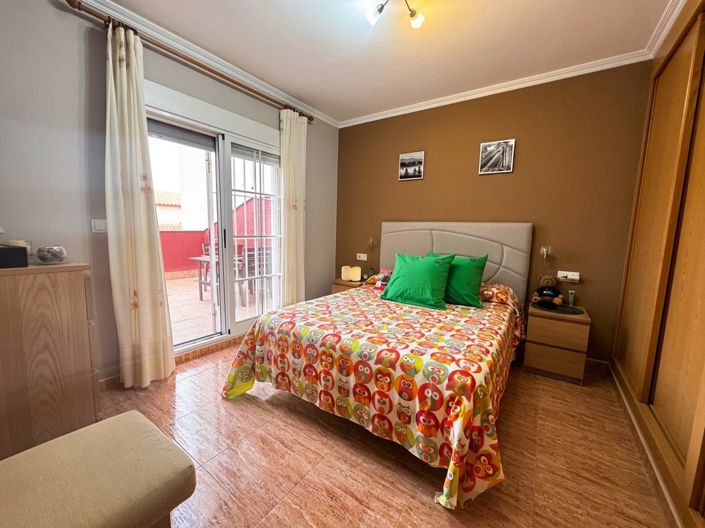 Image No.11-4 Bed Property for sale