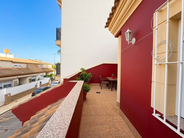 Image No.14-4 Bed Property for sale