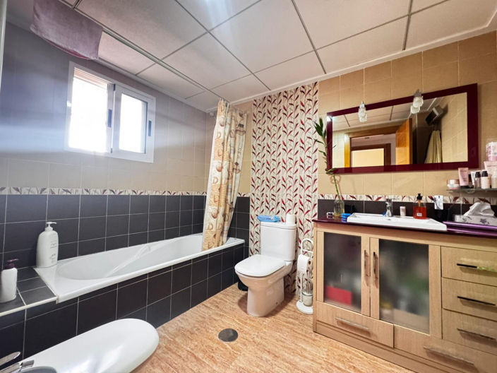 Image No.16-4 Bed Villa for sale