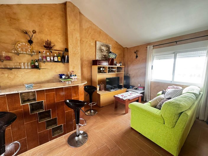 Image No.2-4 Bed Villa for sale