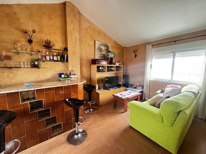 Image No.2-4 Bed Property for sale