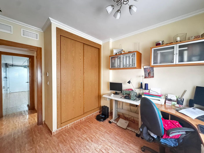 Image No.28-4 Bed Villa for sale