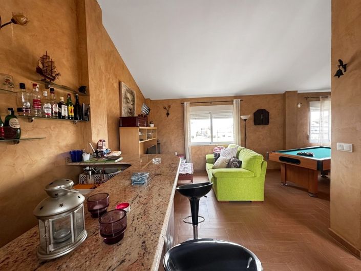 Image No.3-4 Bed Property for sale