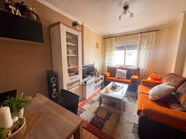 Image No.4-4 Bed Property for sale