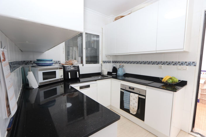 Image No.14-3 Bed House for sale