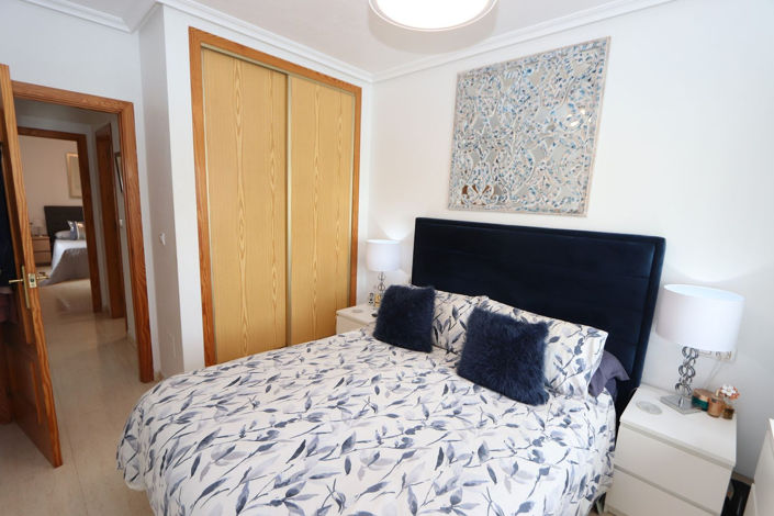 Image No.18-3 Bed House for sale